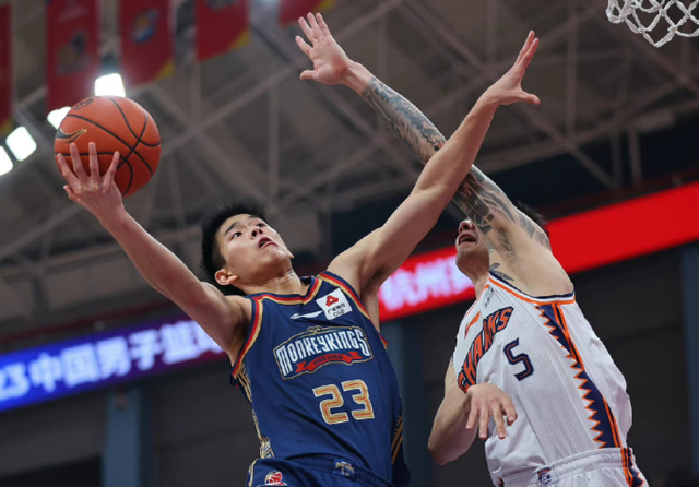 海南男篮大胜福建队,实现强势反弹(海南男篮大胜福建队,实现强势反弹的球员) 海南男篮大胜福建队,实现强势反弹(海南男篮大胜福建队,实现强势反弹的球员)