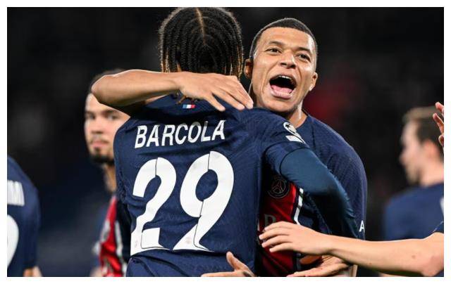 爱游戏官方入口-拜仁逆袭获胜，主场实现一次胜利(拜仁逆袭获胜,主场实现一次胜利英文)