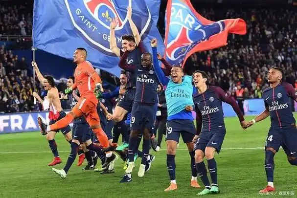 爱游戏官网-包含巴黎圣日耳曼再战主场，争取连胜的词条