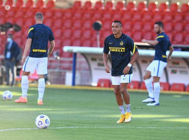 爱游戏网页版-贝内文托队在近期比赛中夺冠