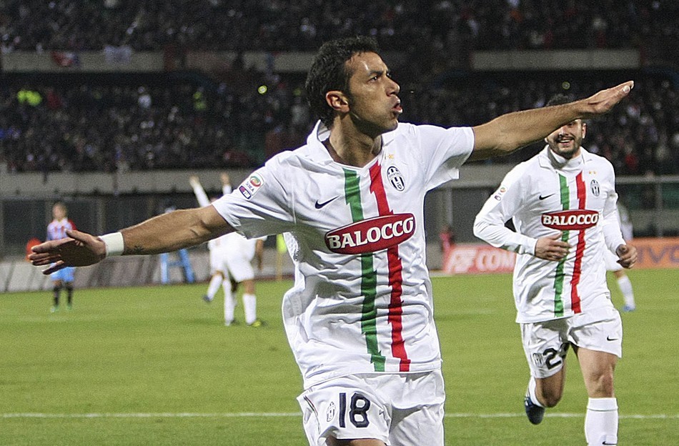 包含卡塔尼亚客场击败对手，取得宝贵胜利的词条