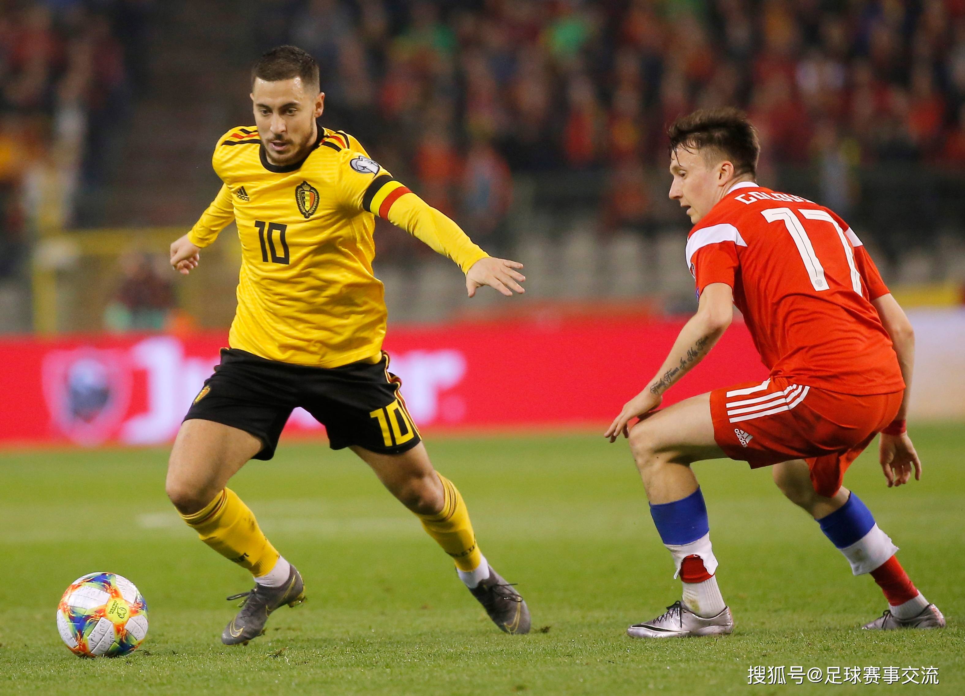 爱游戏入口-关于激烈比拼！足球赛事掀起全场热潮的信息