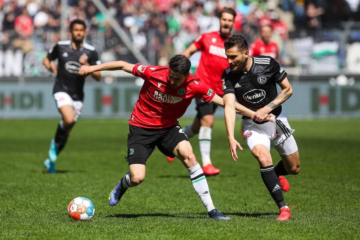 汉诺威队客场作战，积极备战对手