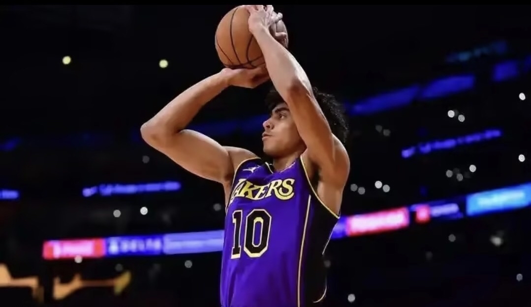 教练战术调整，球队整体表现有所改观