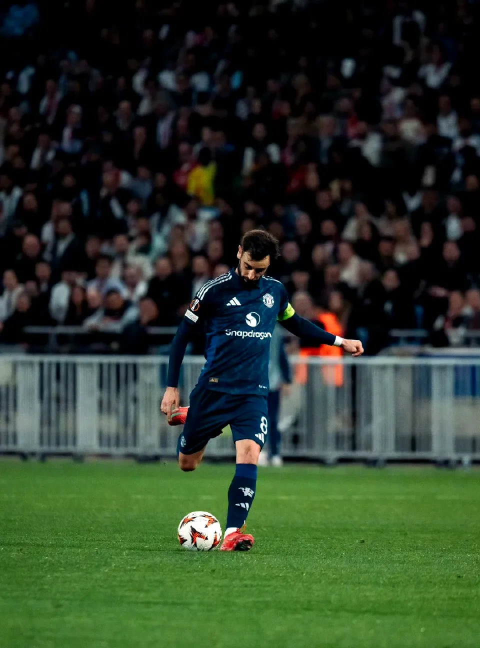 爱游戏中国官网-关于切尔西主场轻取对手，蓝军延续胜利势头的信息