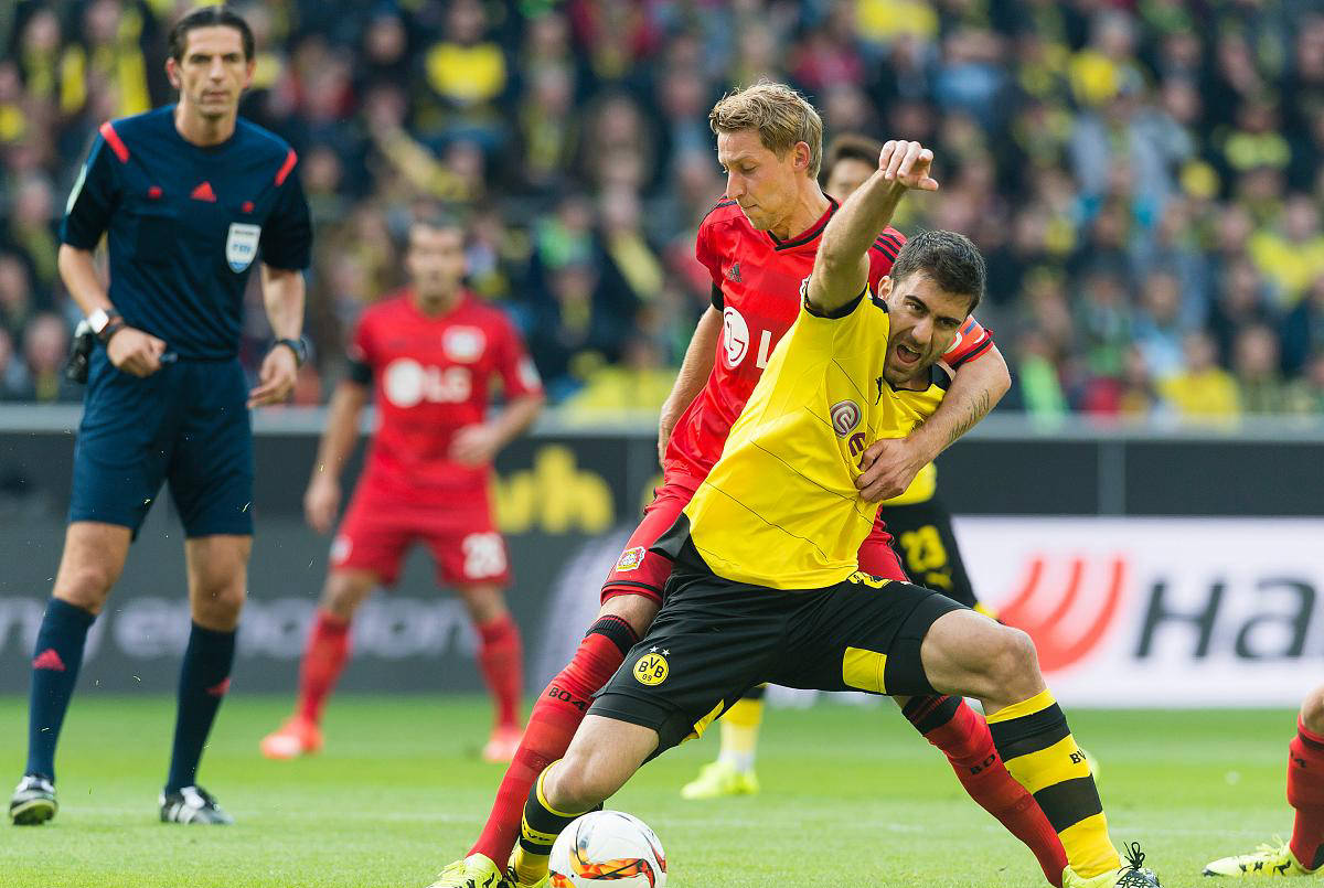 爱游戏-沃尔夫斯堡遭遇惨败，德甲保级压力不小的简单介绍