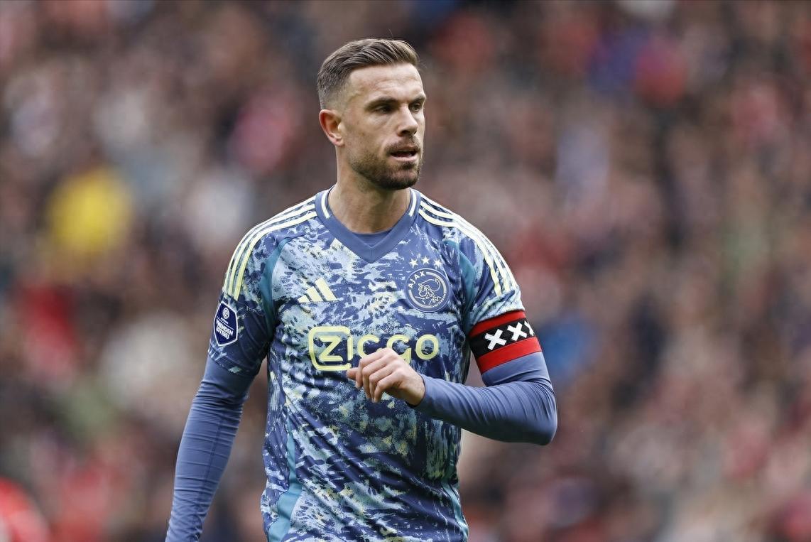 爱游戏体育平台-阿贾克斯实现三连胜，重返荷甲榜首