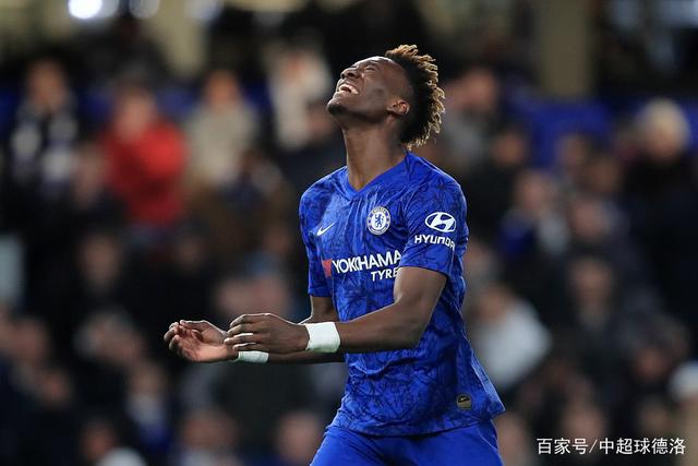 关于黑队主教练调整战术,取得连胜佳绩的信息 关于黑队主教练调整战术,取得连胜佳绩的信息