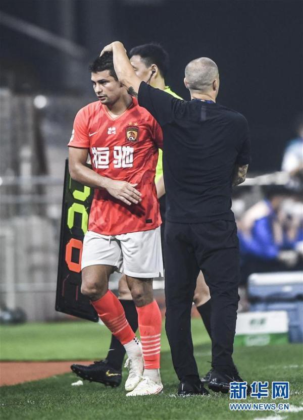 爱游戏网页版-恒大战绩稳定，客场逆转深圳队继续保持不败的简单介绍