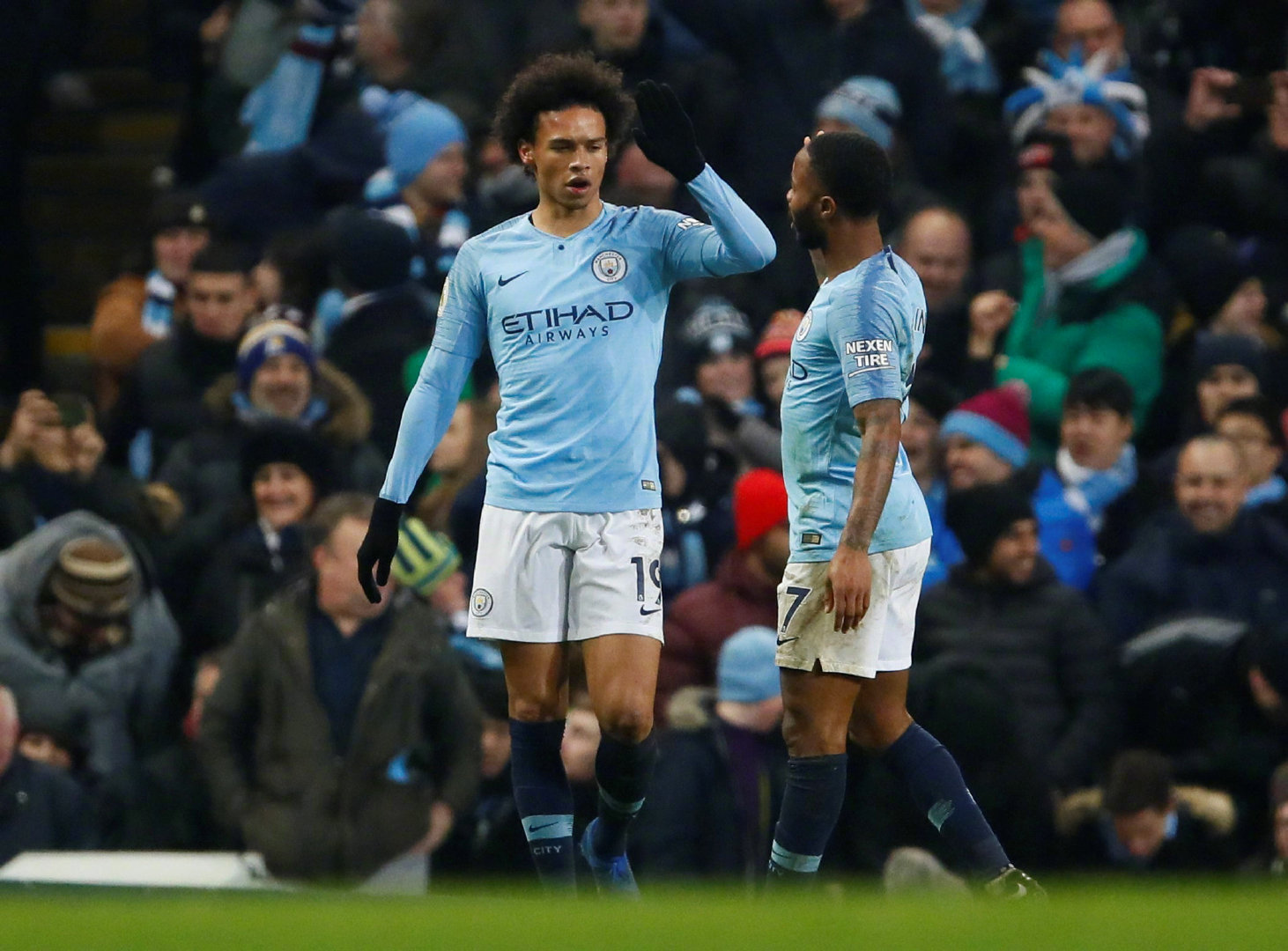 爱游戏体育平台-曼城抢镜尾擒红军，寻求脱胎换骨