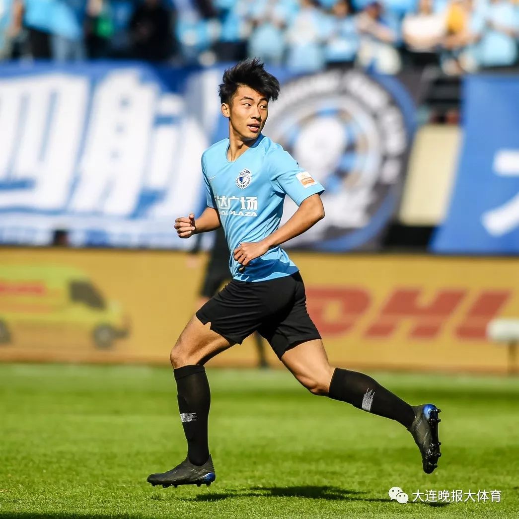 爱游戏官网网页版入口-大连一方主场逆转泰达，取得关键胜利