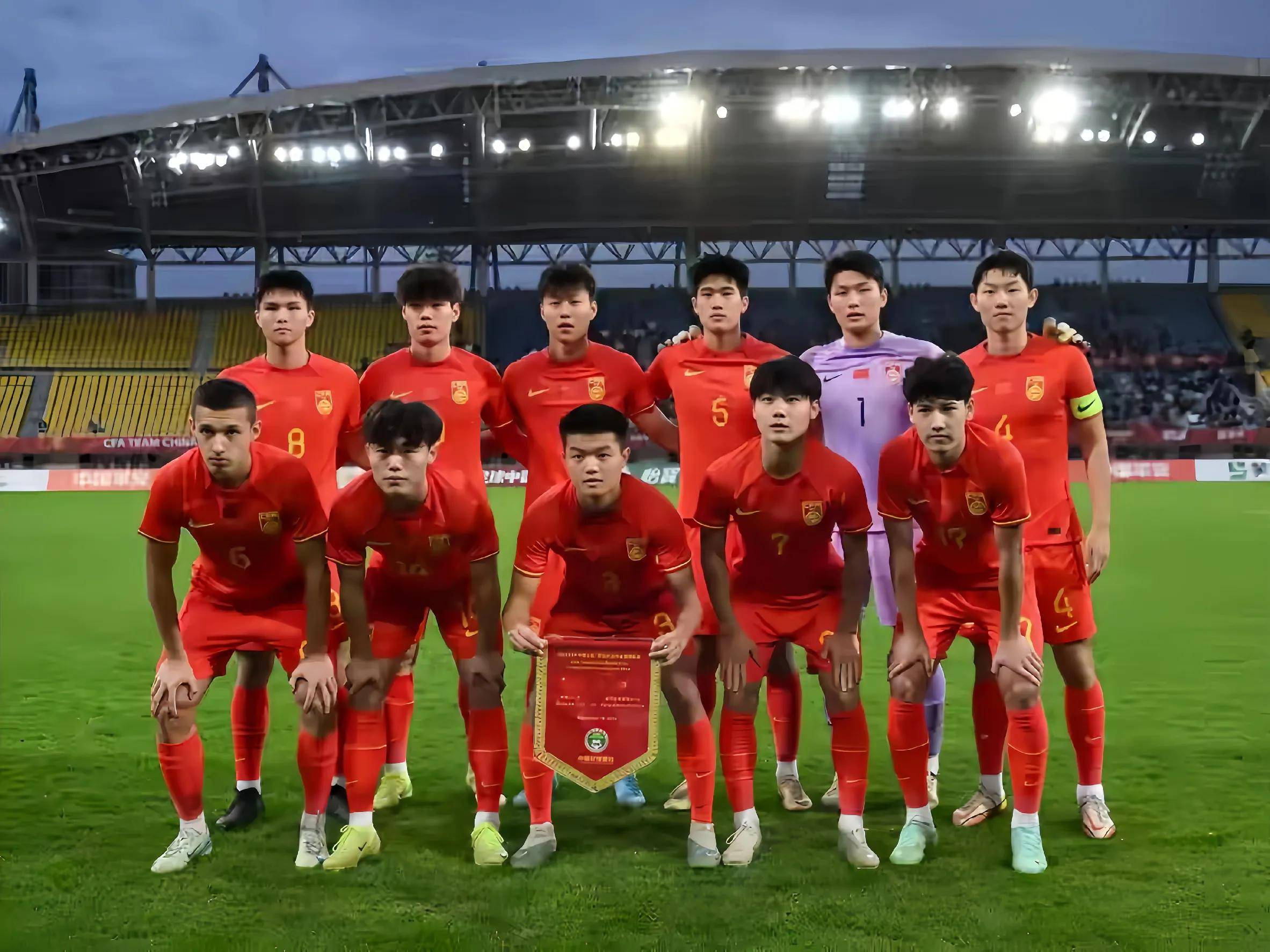 亚洲巅峰赛事正酣!球员尽展绝活 亚洲巅峰赛事正酣!球员尽展绝活