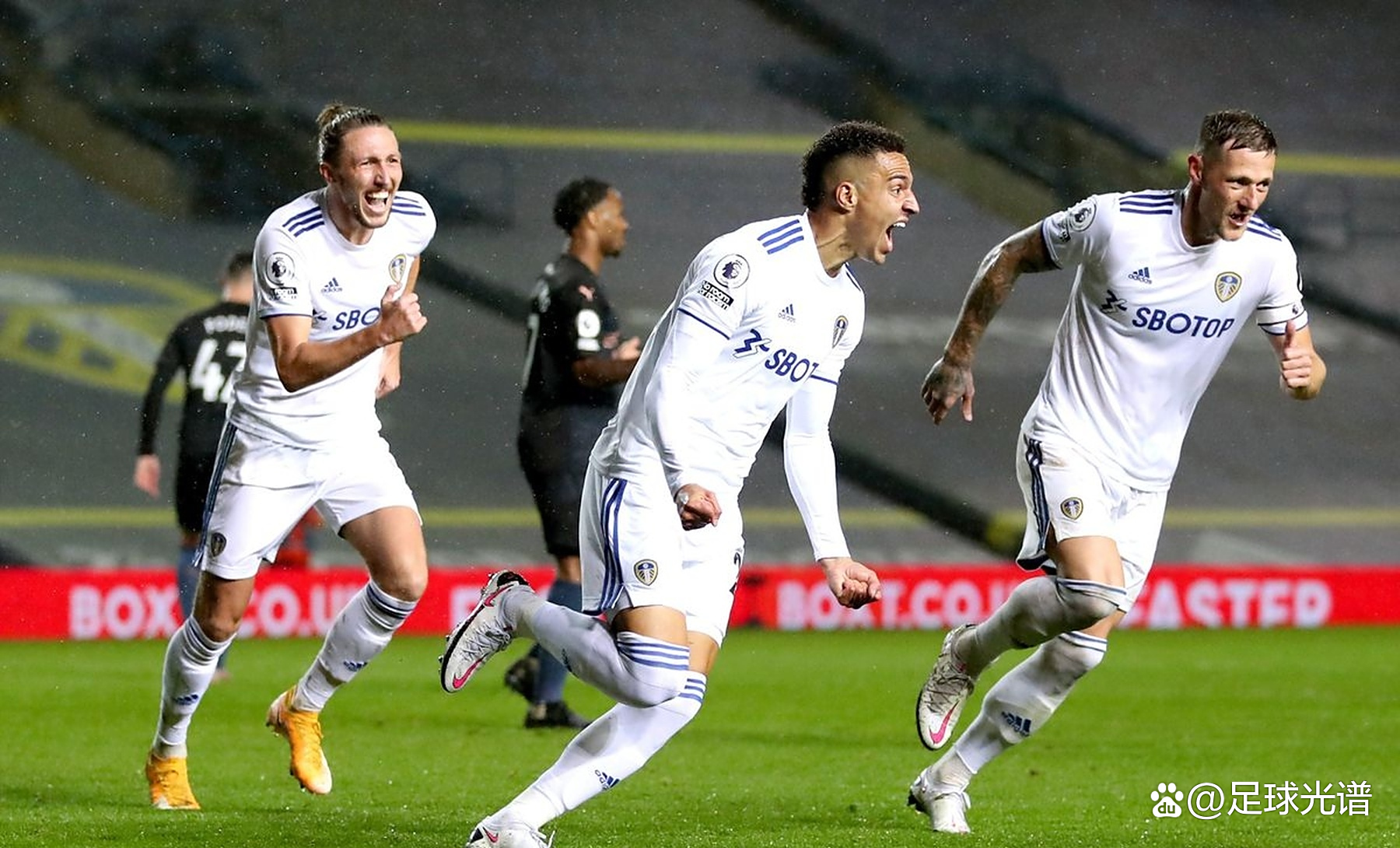 爱游戏登录-包含利兹联遭遇两连平，保级形势堪忧的词条