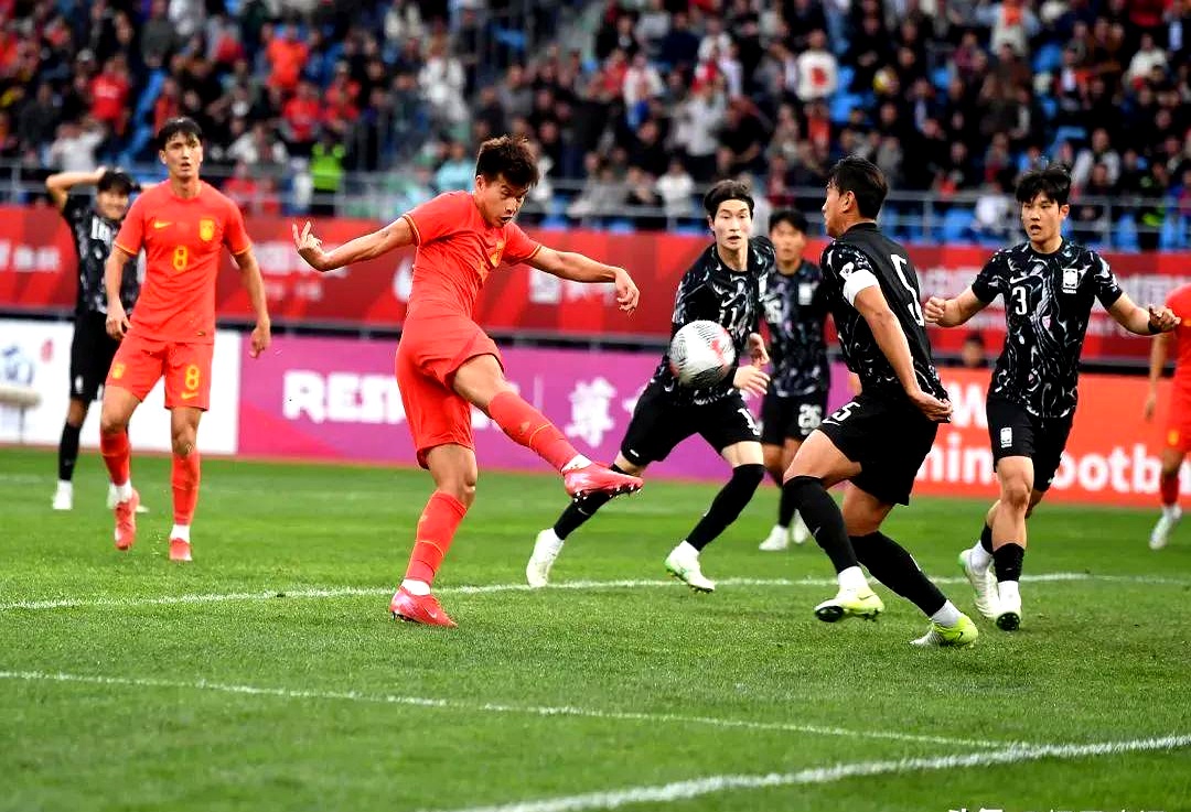 关于高紧张!国内足球联赛双方备战全力以赴的信息 关于高紧张!国内足球联赛双方备战全力以赴的信息