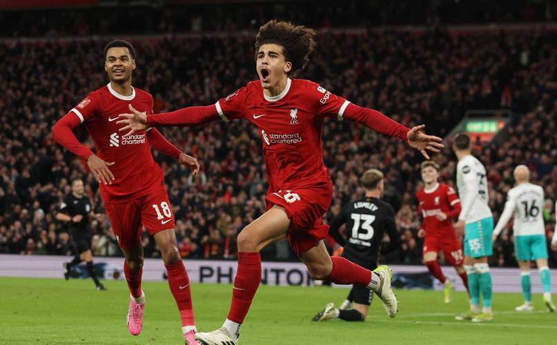 包含利物浦主场获胜:积分夺冠希望渐小的词条 包含利物浦主场获胜:积分夺冠希望渐小的词条