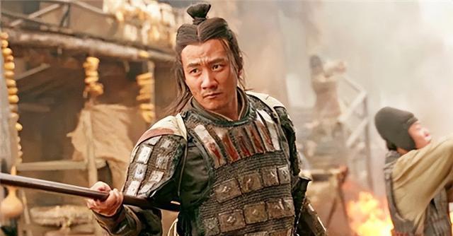 爱游戏网页版-包含球队利益冲突愈演愈烈，内部关系危机四伏的词条