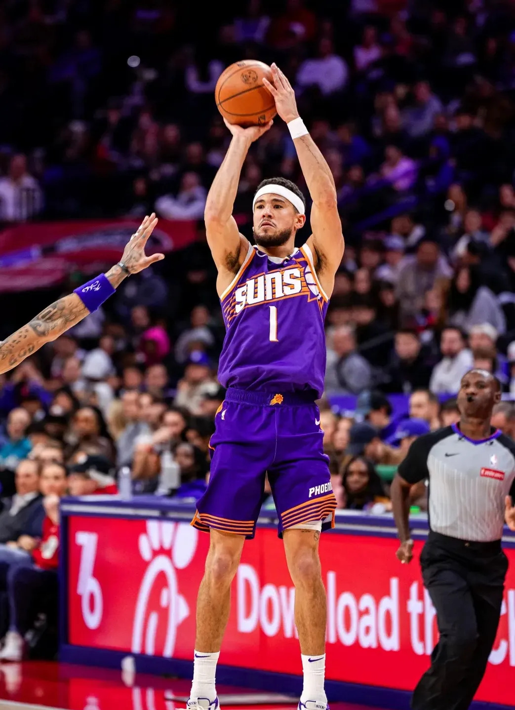 爱游戏官网-太阳主场力克黄蜂，布克贡献全场最高分率队获胜的简单介绍