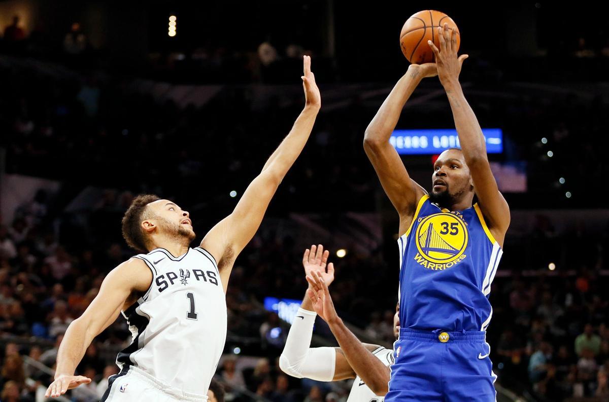 小牛惨败马刺，遭遇四连败