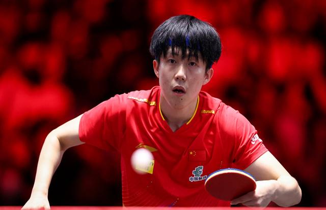 新加坡选手夺得个人赛冠军,成为焦点 新加坡选手夺得个人赛冠军,成为焦点