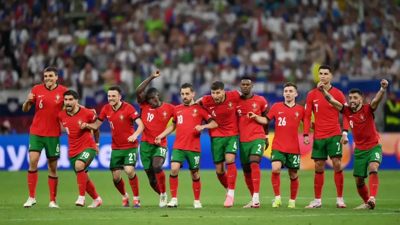 斯洛伐克成功逆袭,惊险晋级欧洲杯淘汰赛的简单介绍 斯洛伐克成功逆袭,惊险晋级欧洲杯淘汰赛的简单介绍