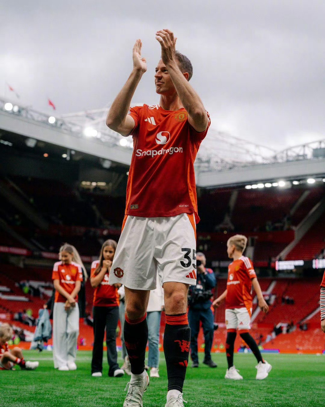 爱游戏登录-曼联主场小战胜，强等你挑战的简单介绍