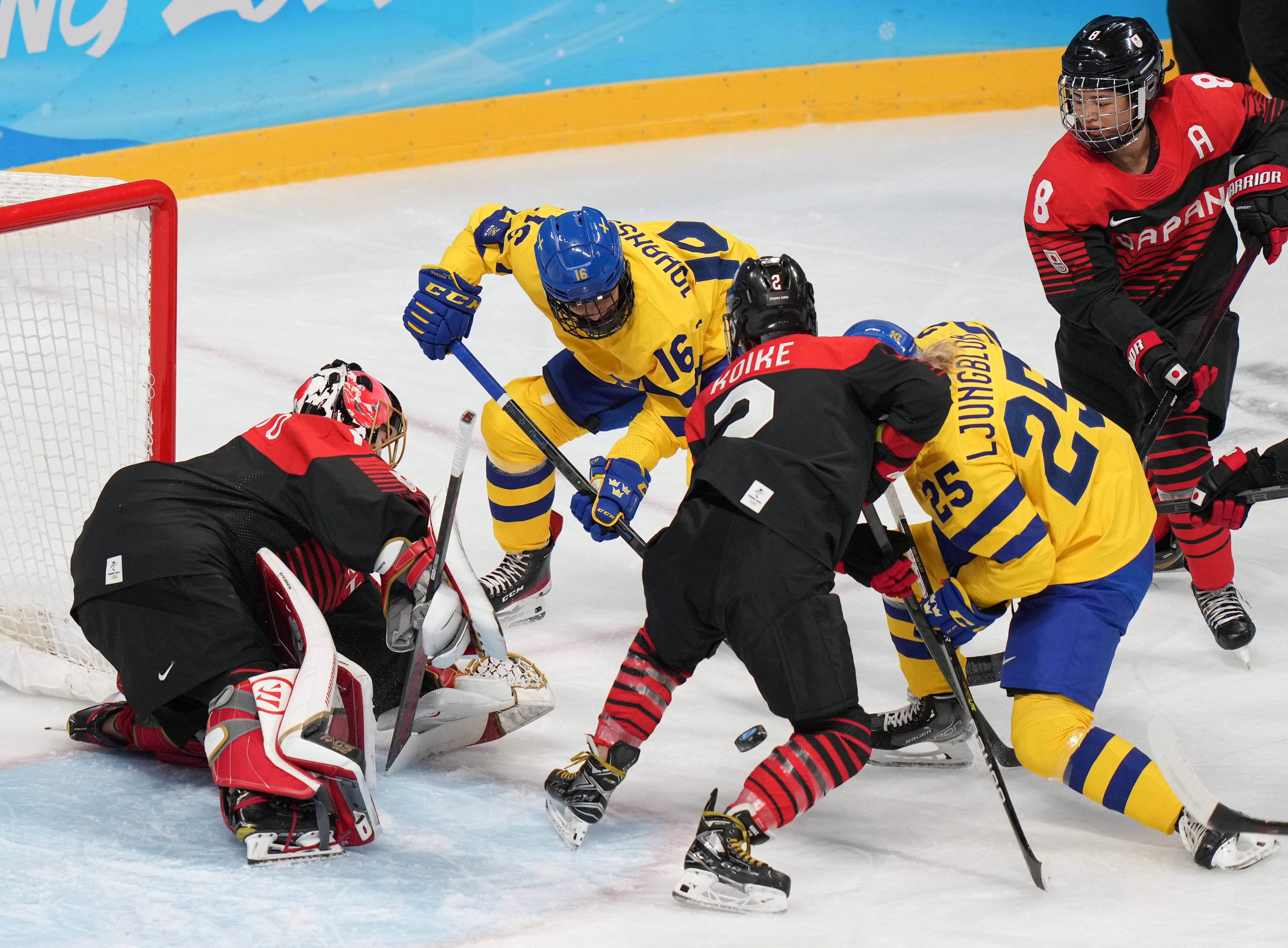 冰球混合双打冠军获胜 冰球混合双打冠军获胜