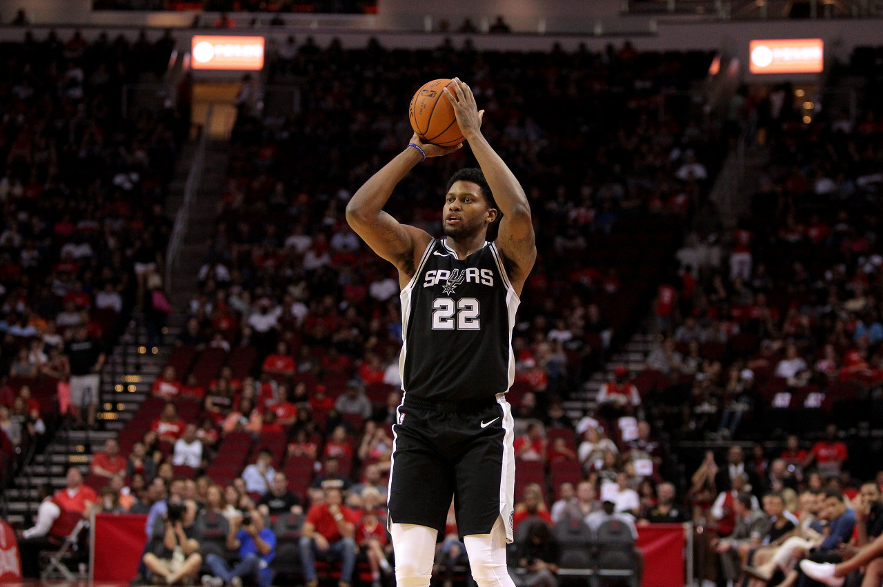 爱游戏体育下载-骑士激战独行侠，盖伊环球跑步赛玩转全场的简单介绍